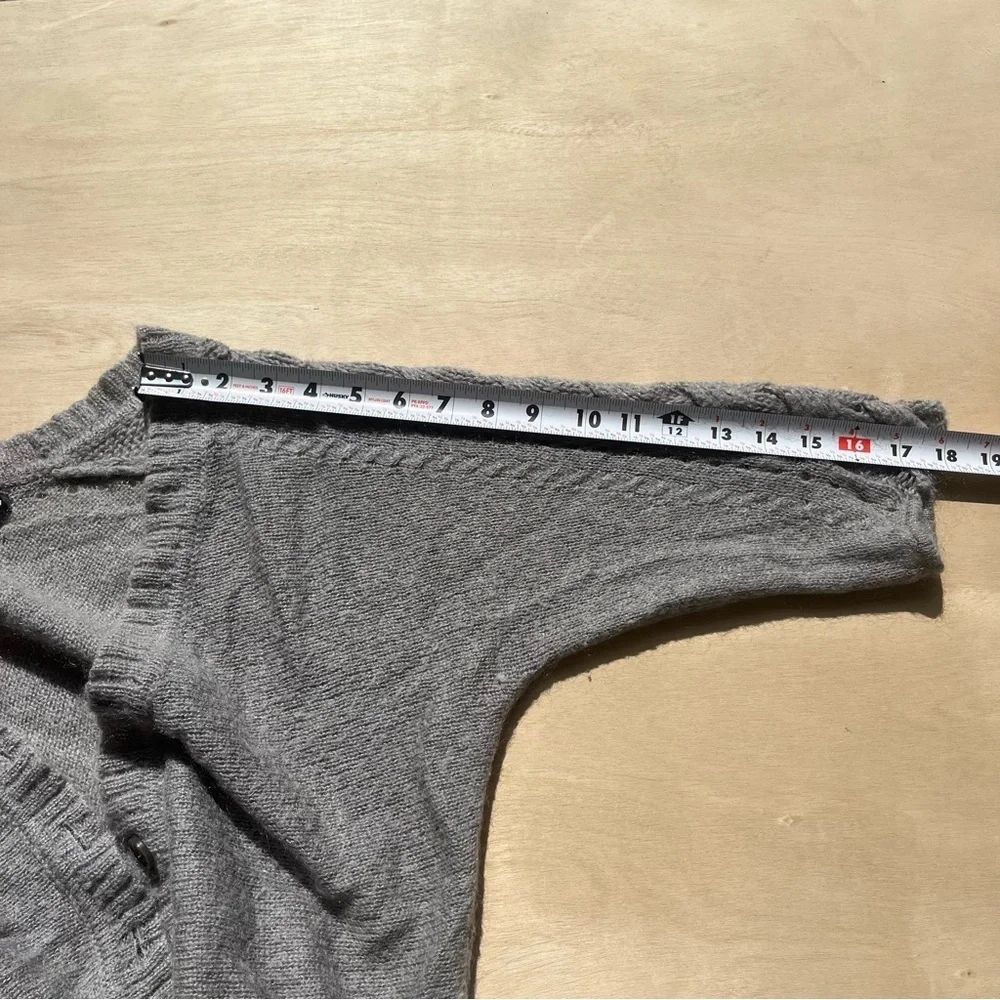 Banana Republic Mad Men Grey Crewneck Cardigan Button Up 3/4 Sleeve Casual Comfy
